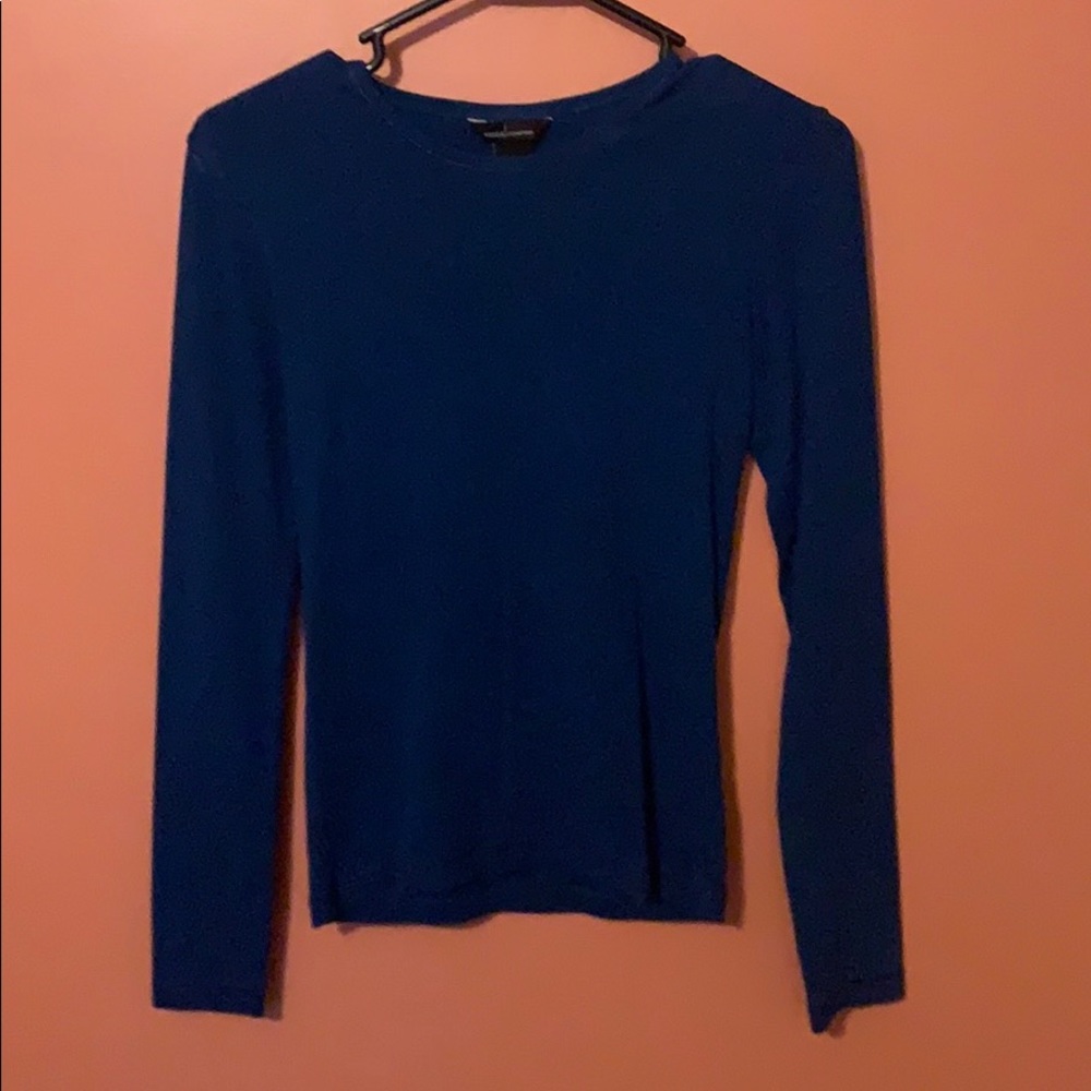 MODA International long sleeve t-shirt